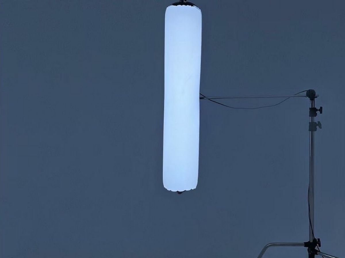 Bi14TD 4ft Bi-Color LED Airtube Light Balloon, Professional Photography & Video Tube Light