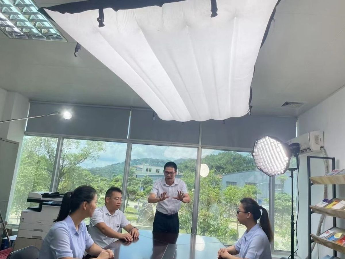 Inflatable LED Balloon 8ft 1200W Bi-Color Light for Film