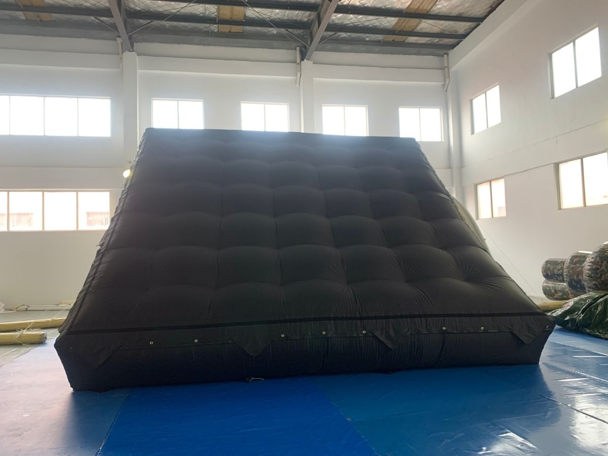 Grip Cloud Balloon 20x20ft Black Sunlight Diffusion - Image 2