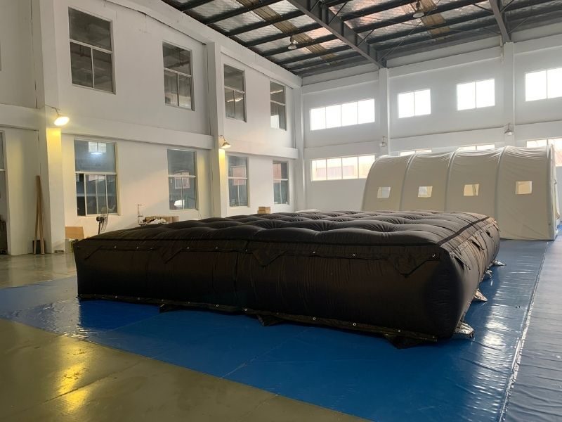 black-grip-cloud-balloon-detail-1.jpg black-grip-cloud-balloon-detail-1.jpg